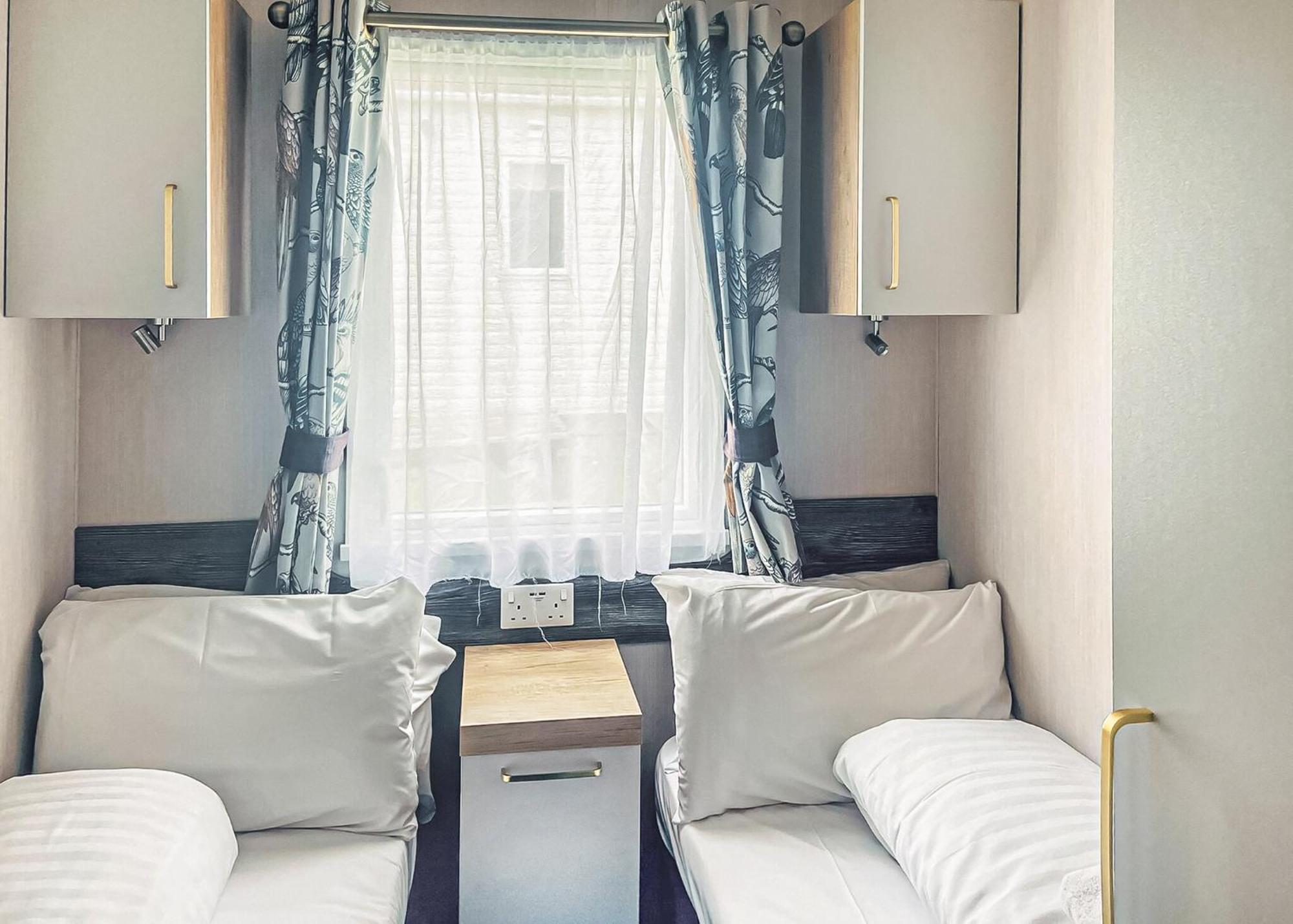 Mortonhall Park EDI Room photo