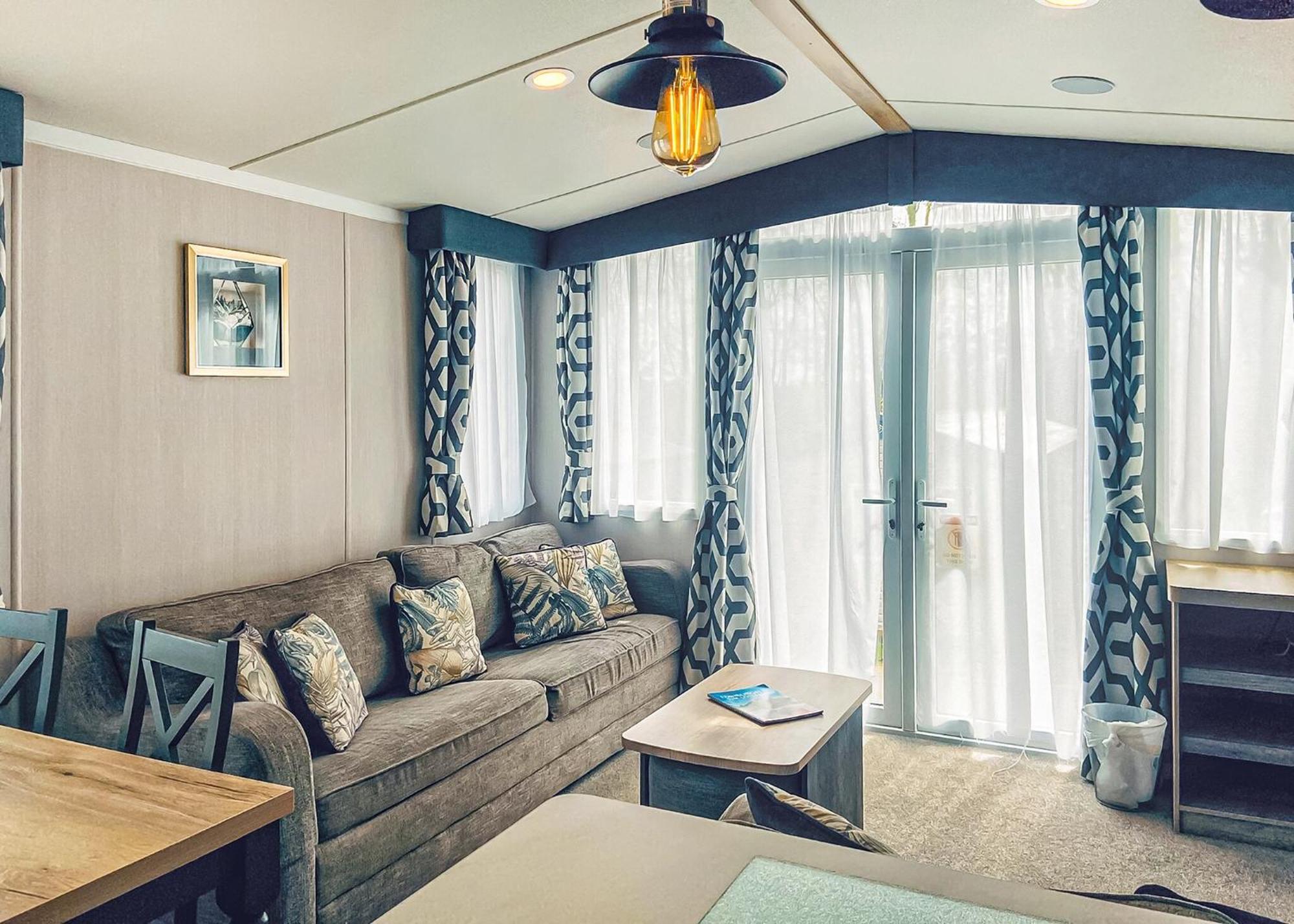 Mortonhall Park EDI Room photo