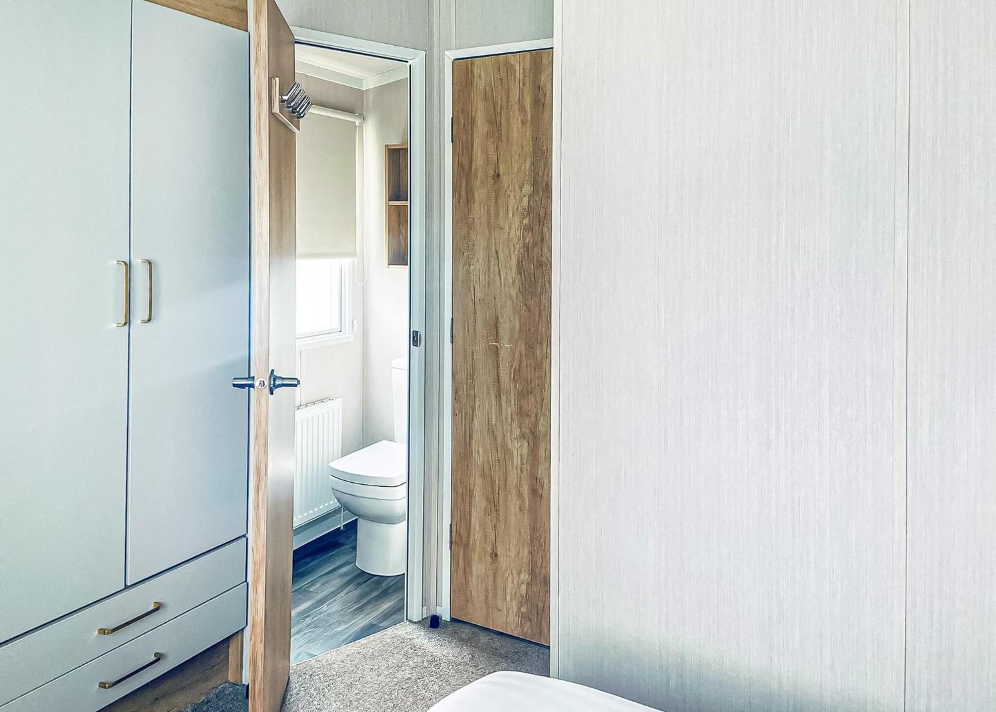 Mortonhall Park EDI Room photo